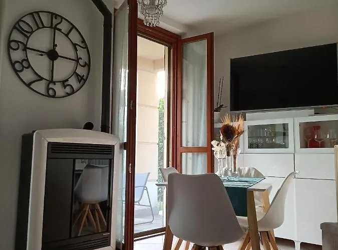 Rosmarino 300 Mt From The Вилла